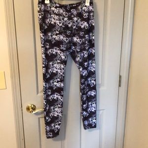 Fabletics purple flower leggings.